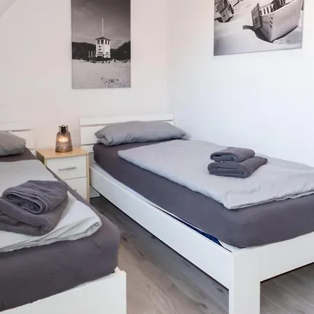 Strandhuus 10 - Whg West Apartament *